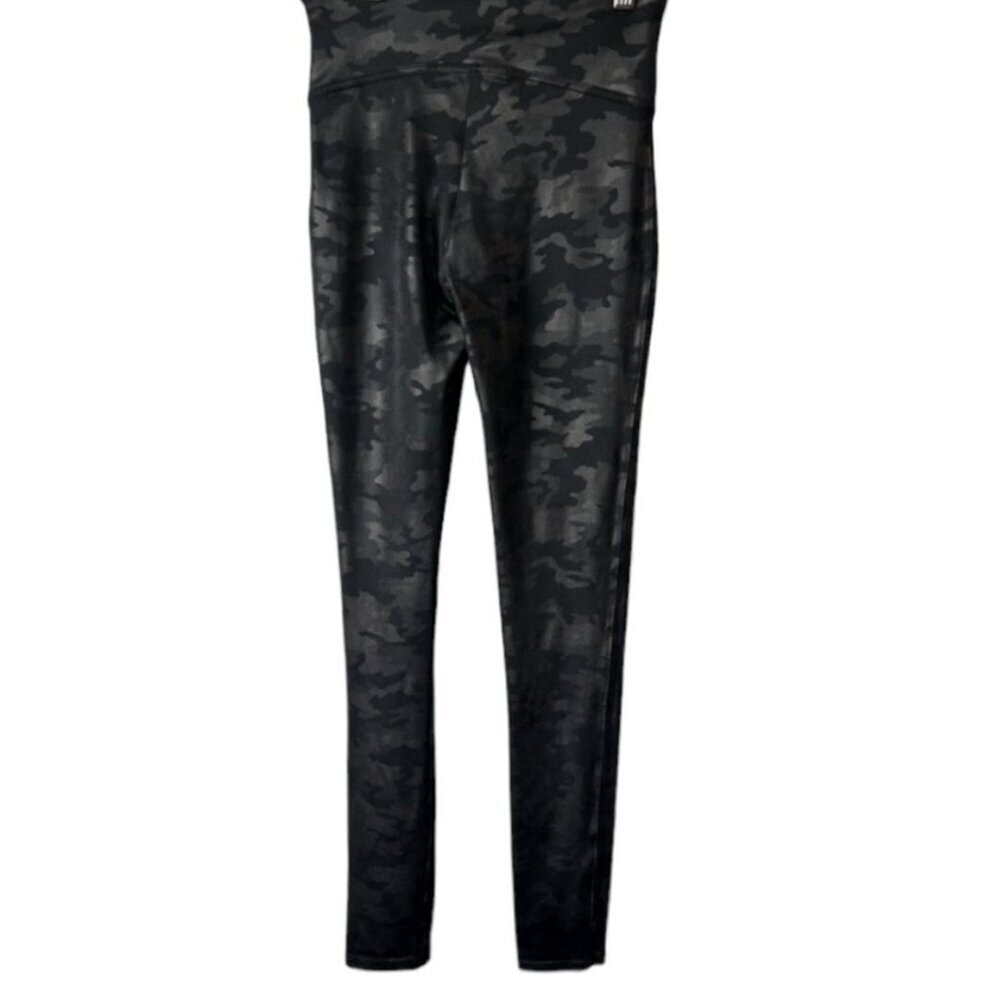 Black Spanx Camouflage Faux Leather High Waist Shapewear Leggings Camo Shine M - Picture 6 of 7